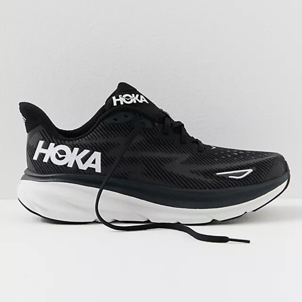 Like NEW! HOKA Clifton 9!